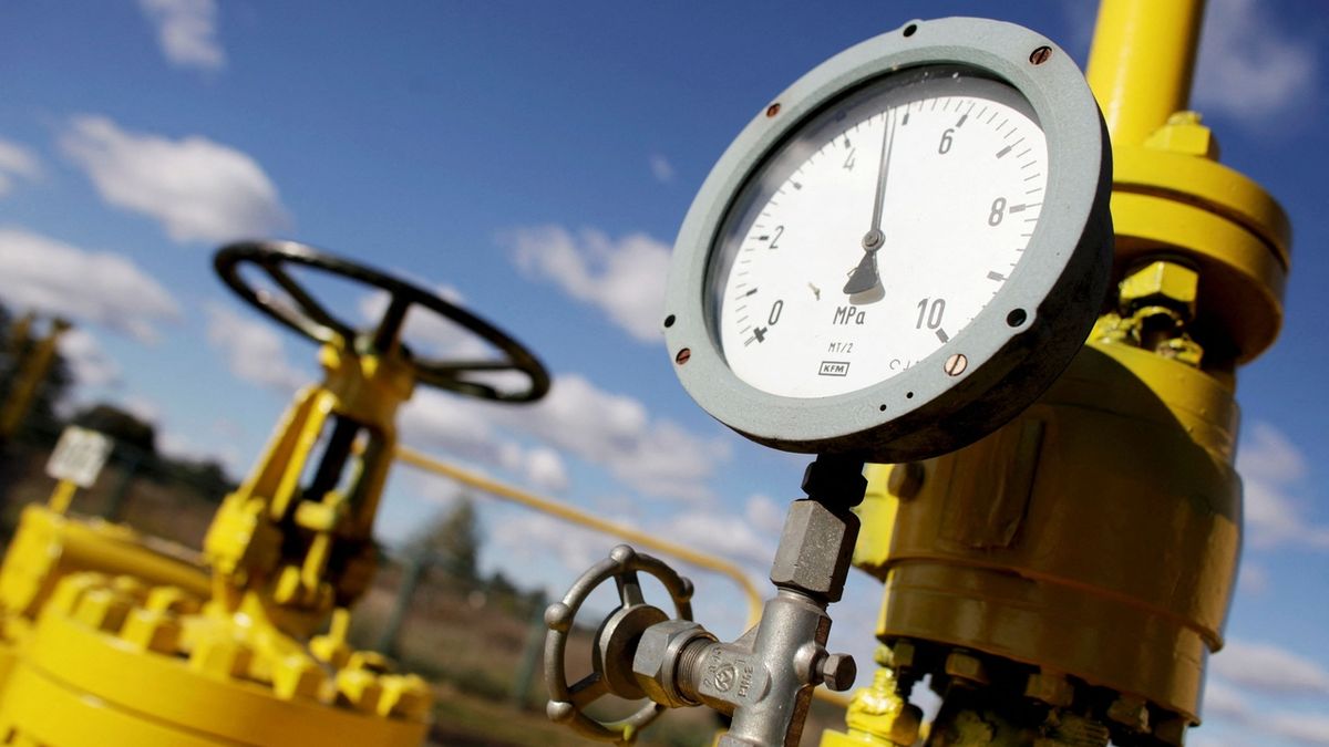 Rusko těží z drahých energií, příjmy za plyn a ropu zdvojnásobilo